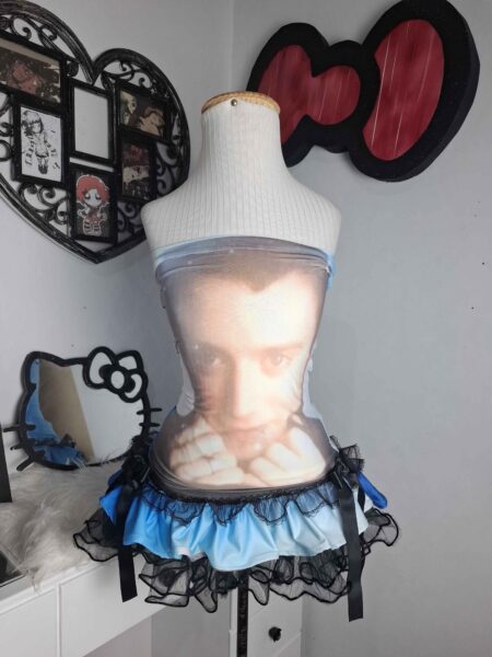 dress Elijah Wood- Leia a descrição
